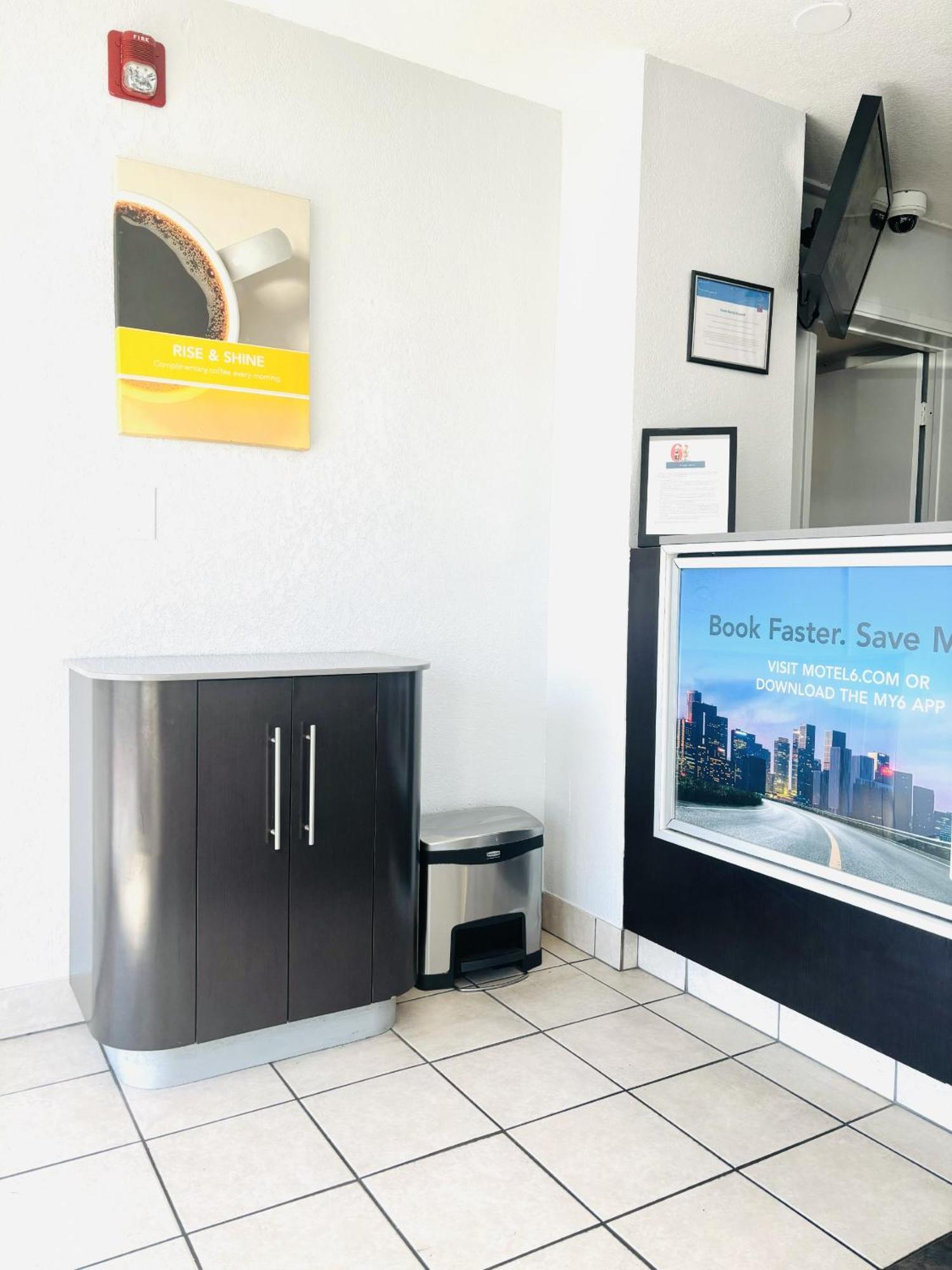 Motel 6-Santa Ana, Ca Eksteriør bilde